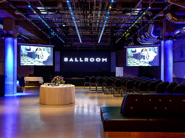 Eventlokal Ballroom12 - dukad med runda bord